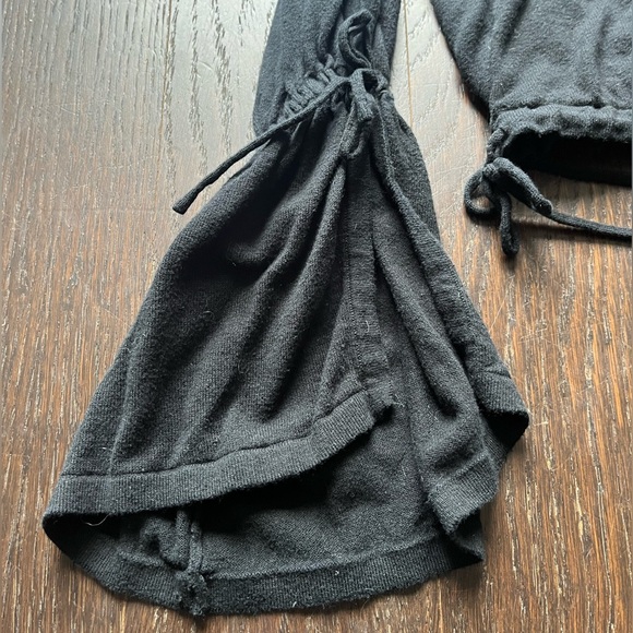 MinkPink Low-cut Open-Long Sleeve XSmall - Picture 10 of 11